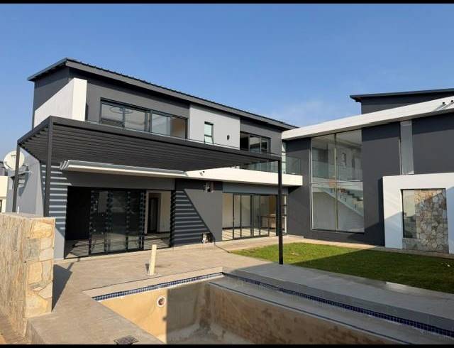 5 BEDROOM HOUSE FOR SALE IN MIDSTREAM HEIGHTS